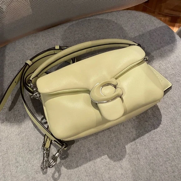 SOLD Coach pillow tabby mini - lime green - Picture 4 of 9